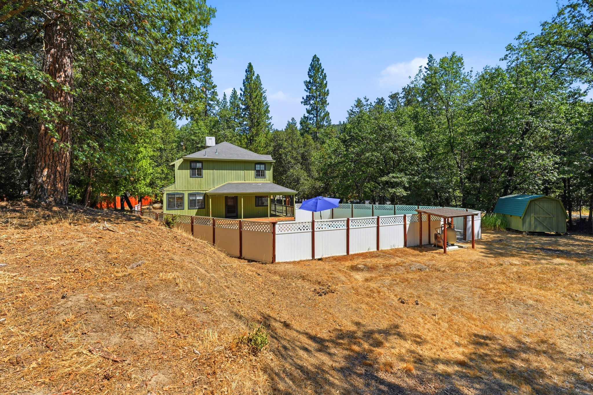 036_F8_21916 Fallview Dr