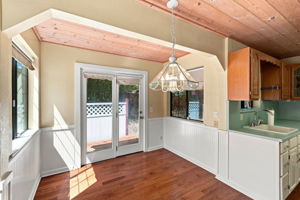 014_F8_21916 Fallview Dr