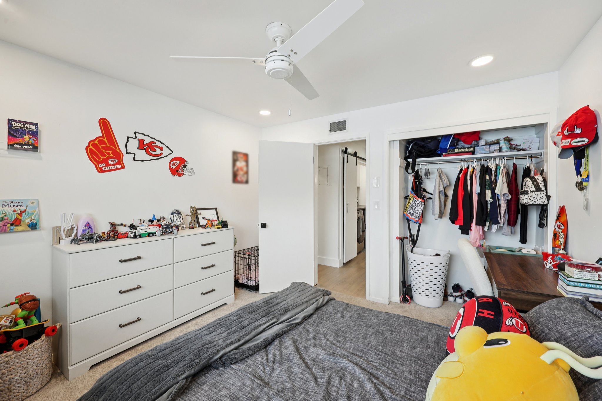 E Carriage Ln-S0703-014.jpg