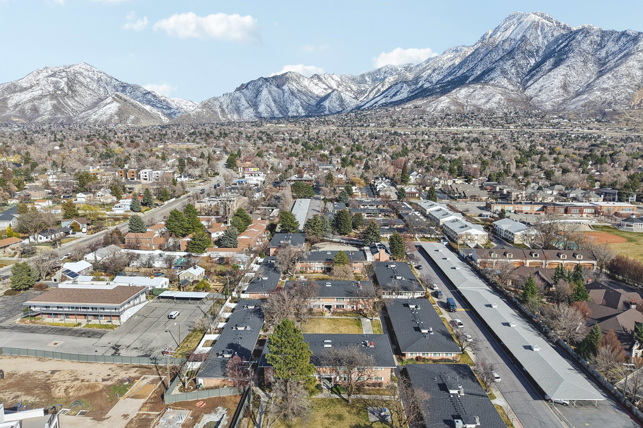 E Carriage Ln-S0803-012.jpg