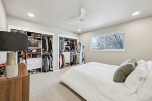 E Carriage Ln-S0703-011.jpg