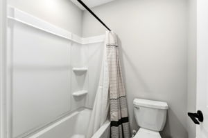  Photo 33