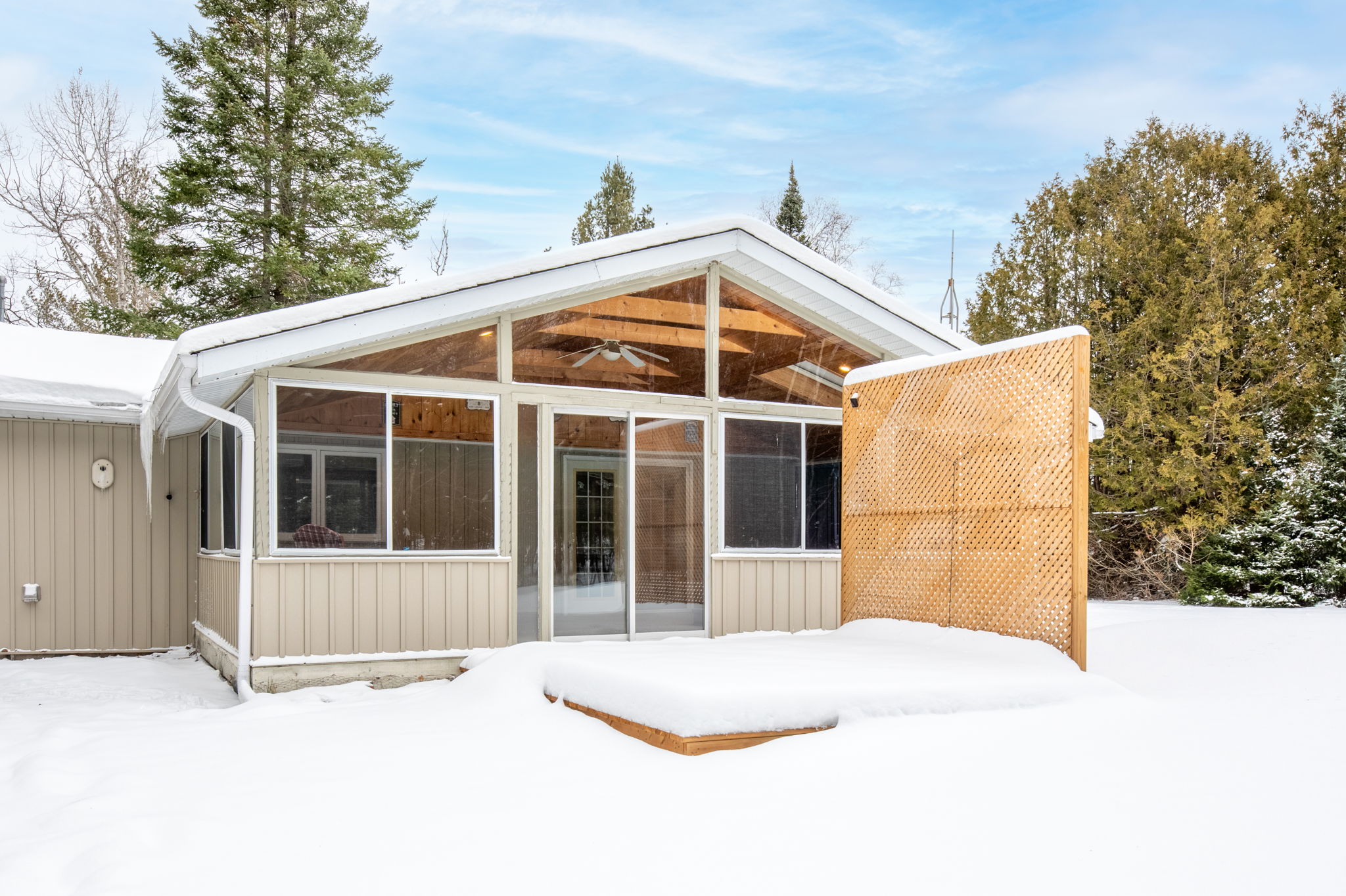  Photo 41