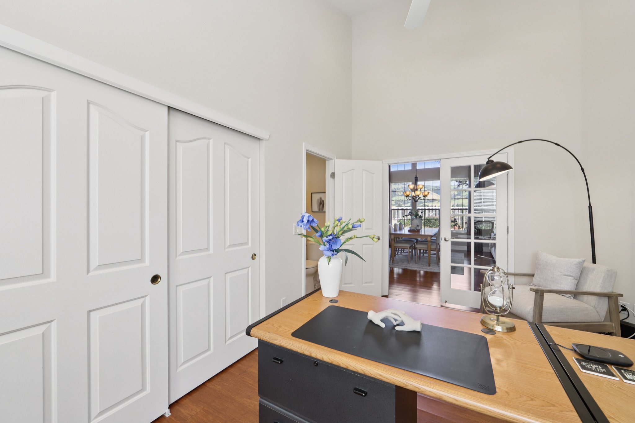 Hillstone Dr-S0304-033.jpg