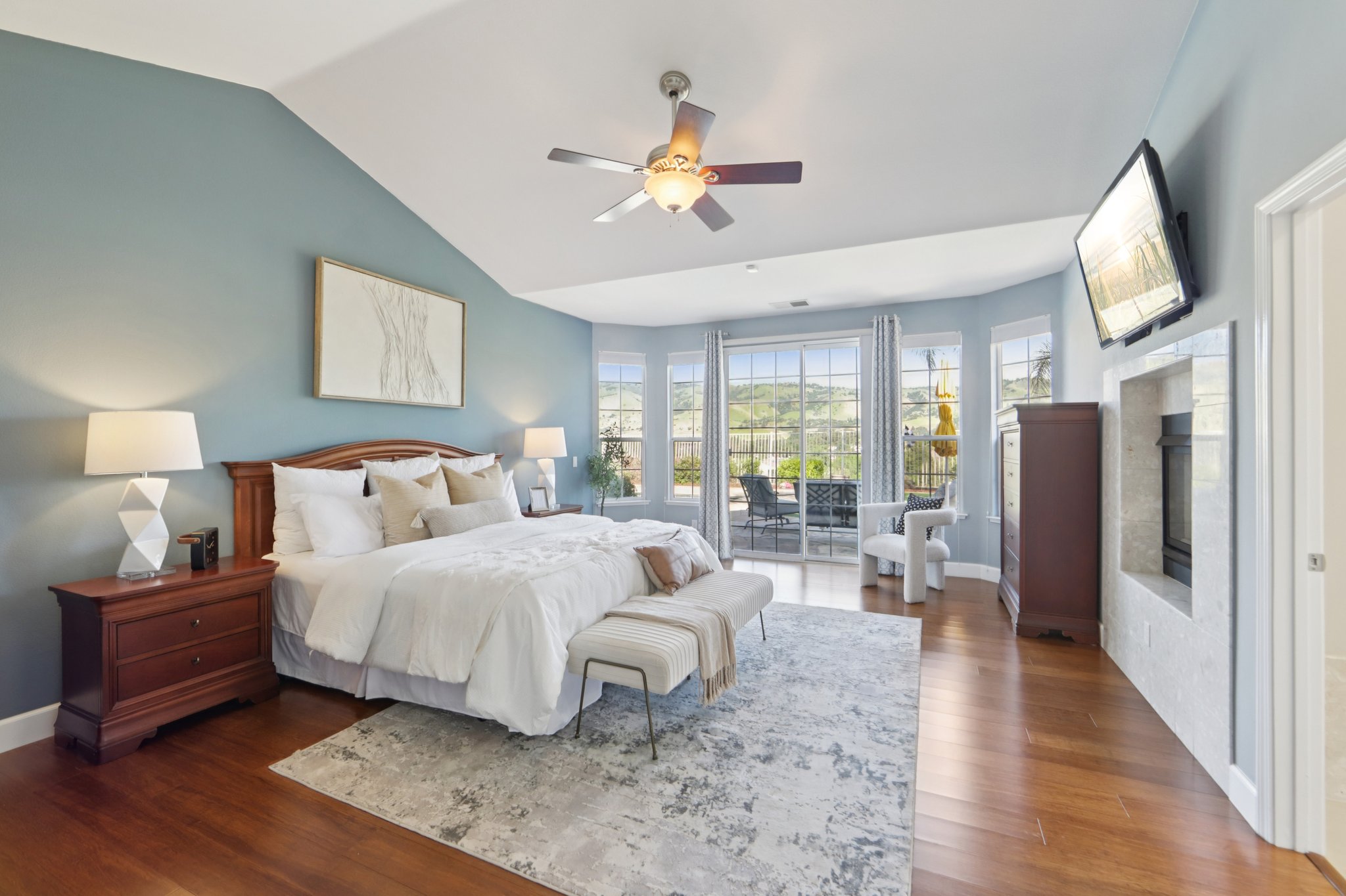 Hillstone Dr-S0304-038.jpg