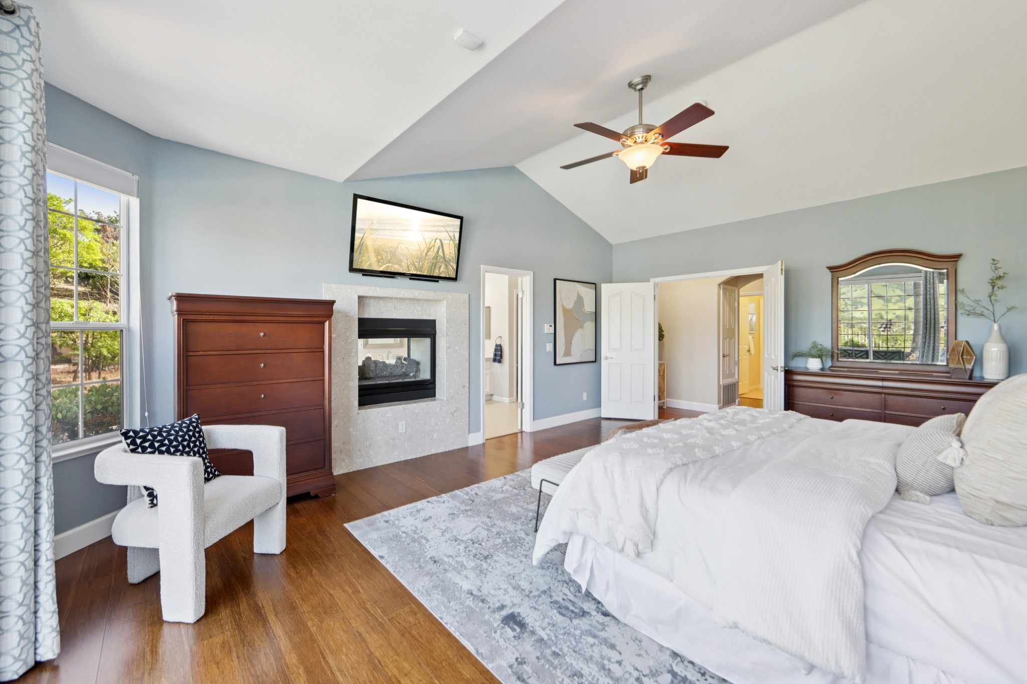 Hillstone Dr-S0304-039.jpg