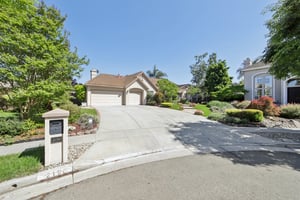 Hillstone Dr-S0304-001.jpg