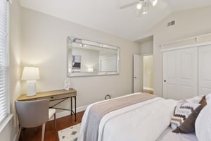 Hillstone Dr-S0304-046.jpg