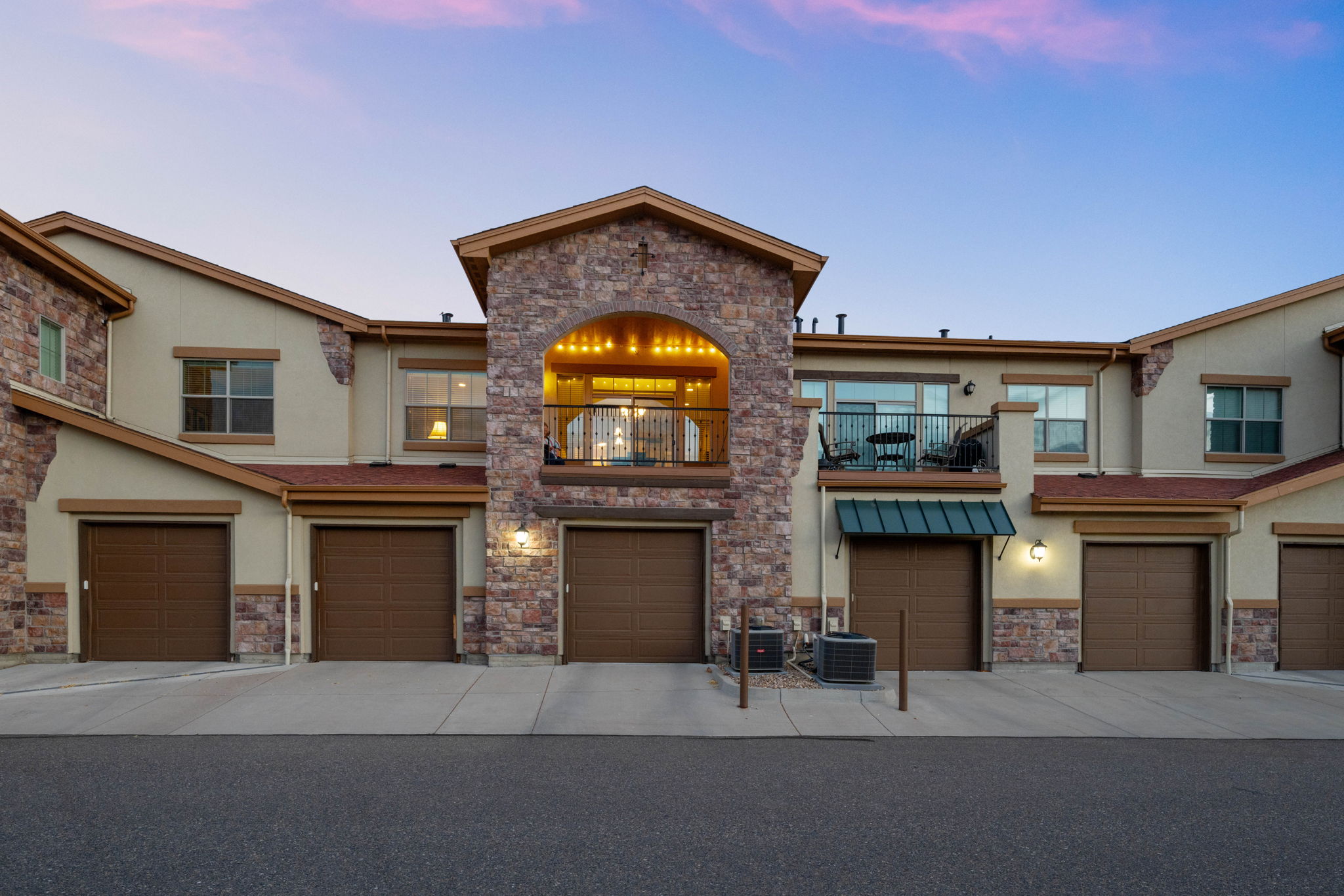 Covered patio - only 2 in each building
