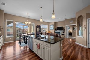 Incredible light & warm laminate flooring