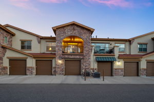 Covered patio - only 2 in each building