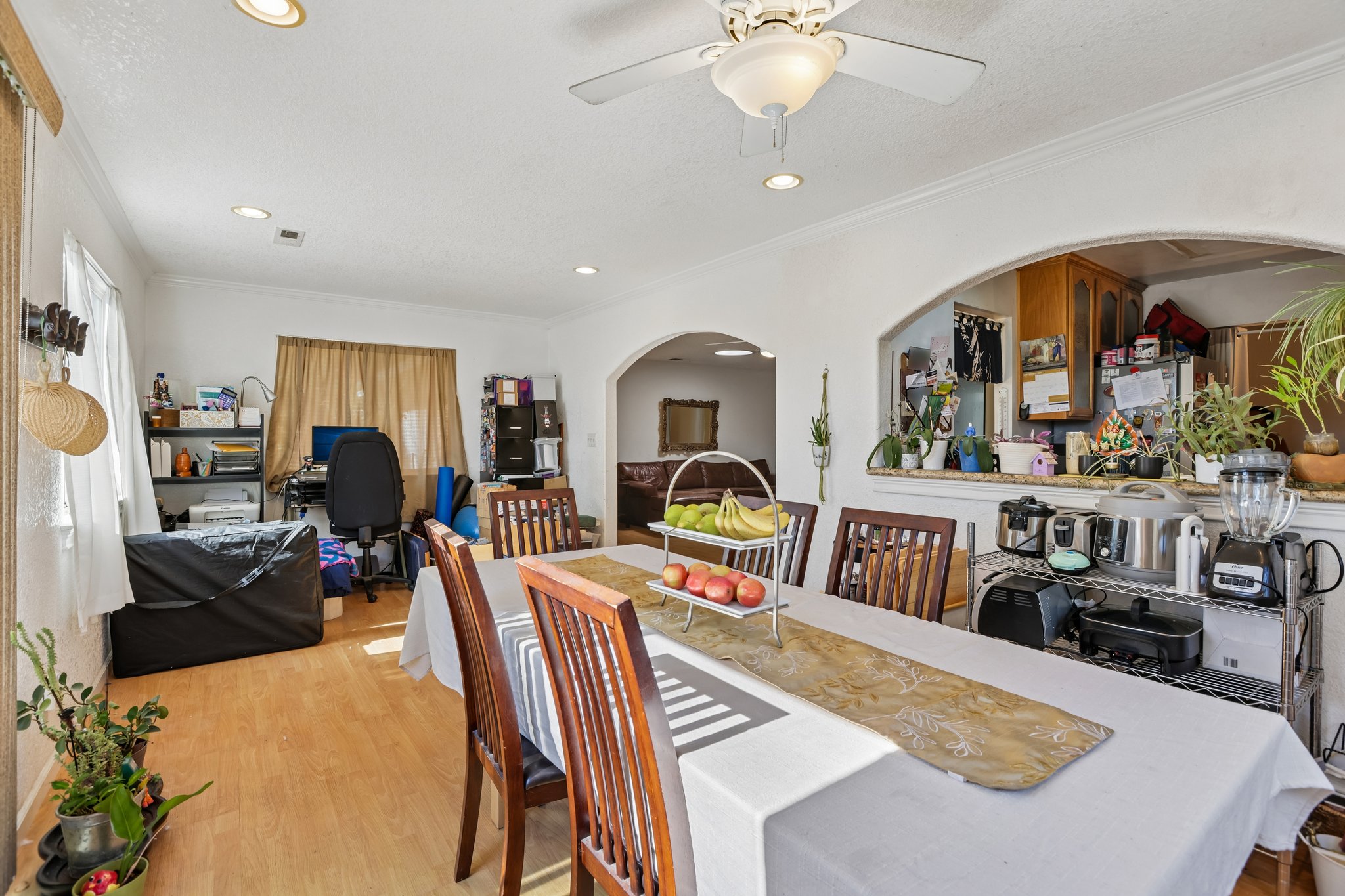 2199 Avenida de las Flores-S1409-013.jpg