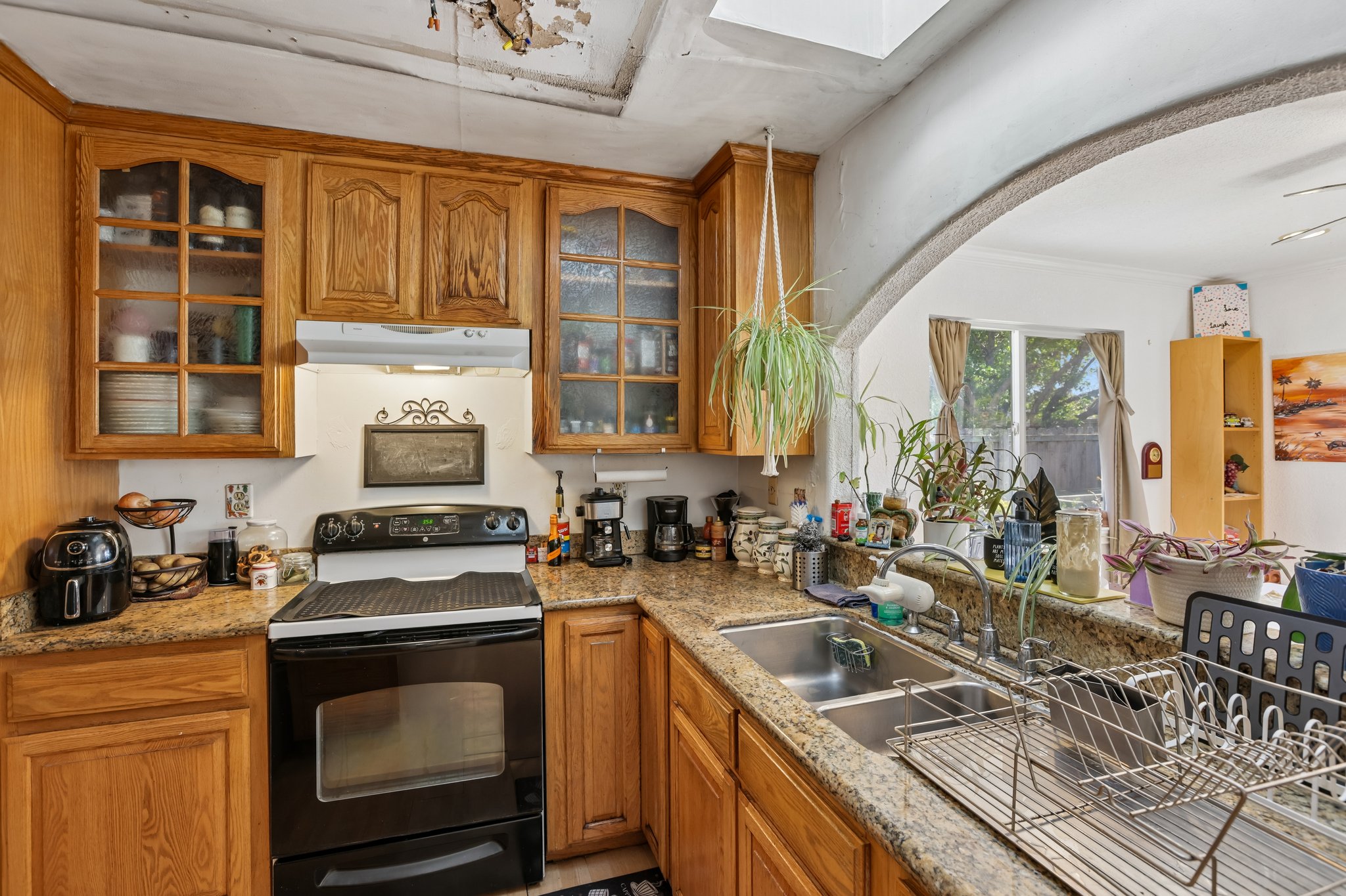 2199 Avenida de las Flores-S1409-017.jpg