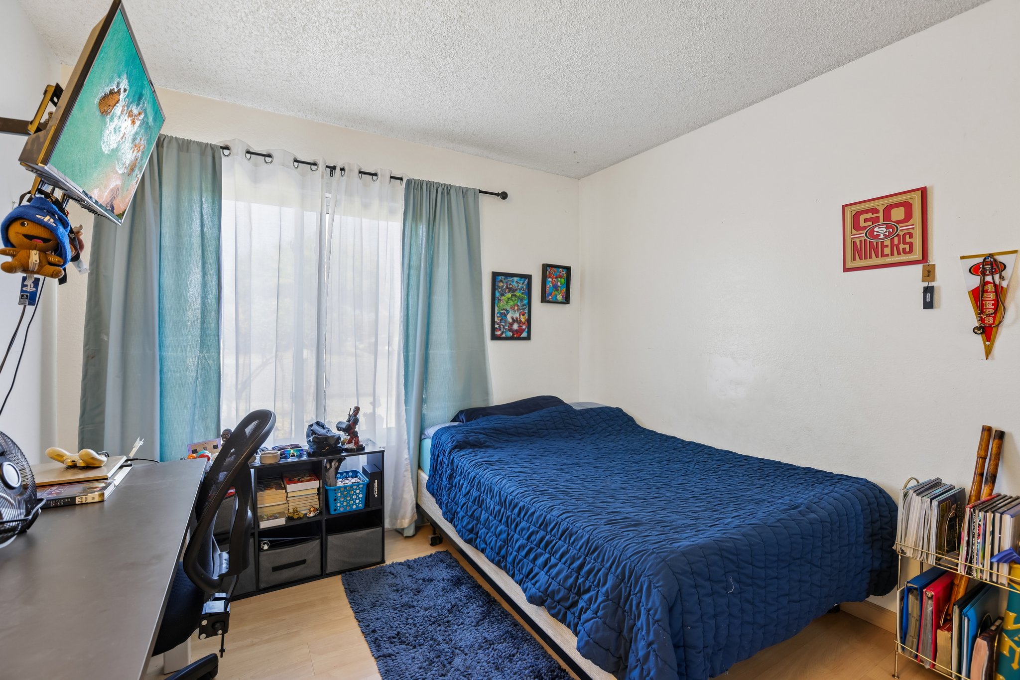 2199 Avenida de las Flores-S1409-022.jpg