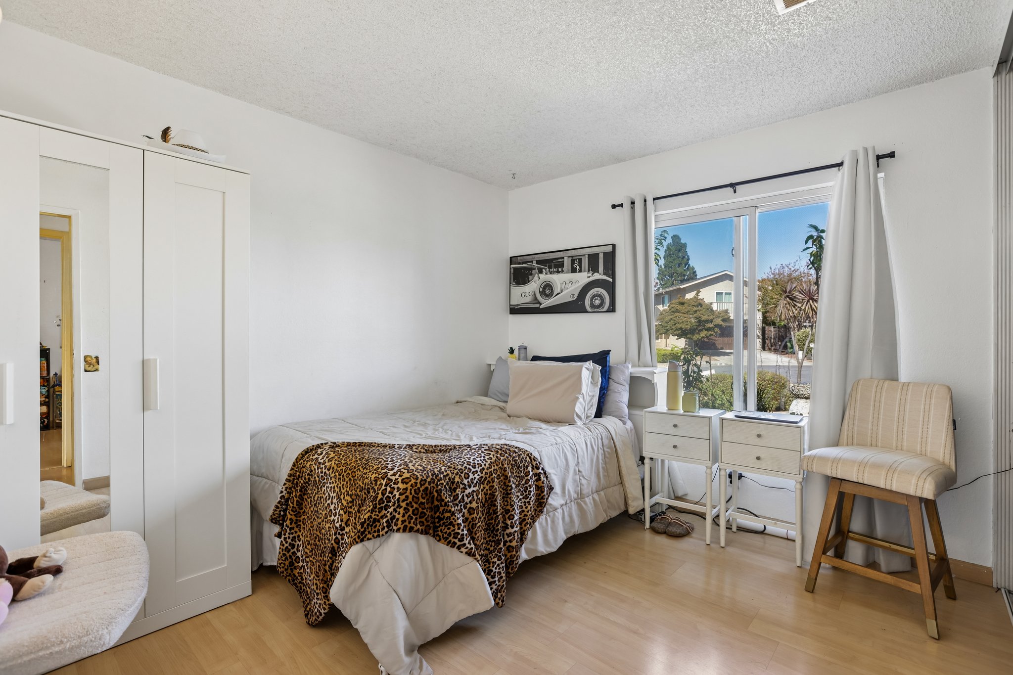 2199 Avenida de las Flores-S1409-025.jpg