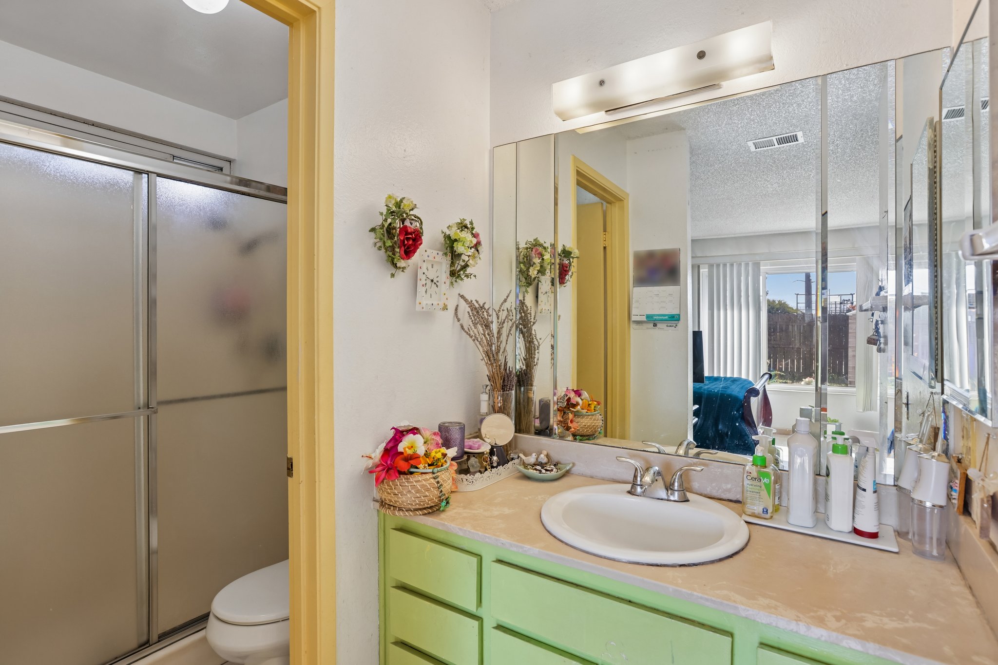 2199 Avenida de las Flores-S1409-035.jpg
