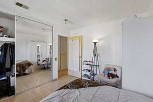 2199 Avenida de las Flores-S1409-027.jpg