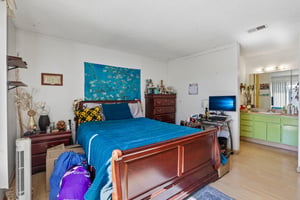 2199 Avenida de las Flores-S1409-032.jpg