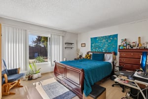 2199 Avenida de las Flores-S1409-036.jpg