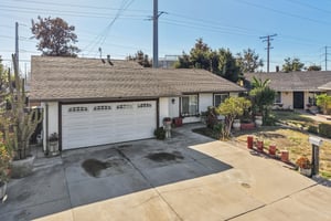 2199 Avenida de las Flores-S1409-045.jpg