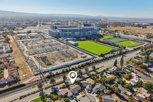 2199 Avenida de las Flores-S1409-049a.jpg