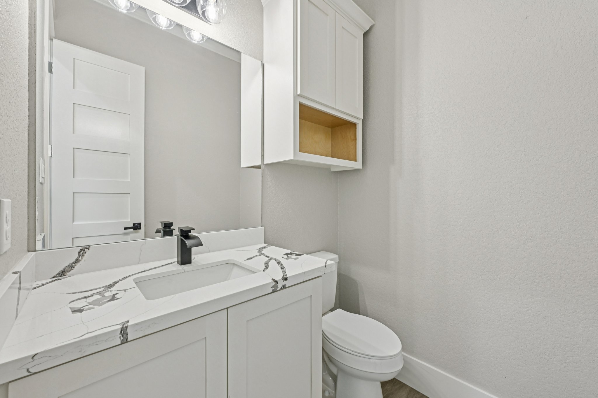 County Rd 301-L1811-030.jpg