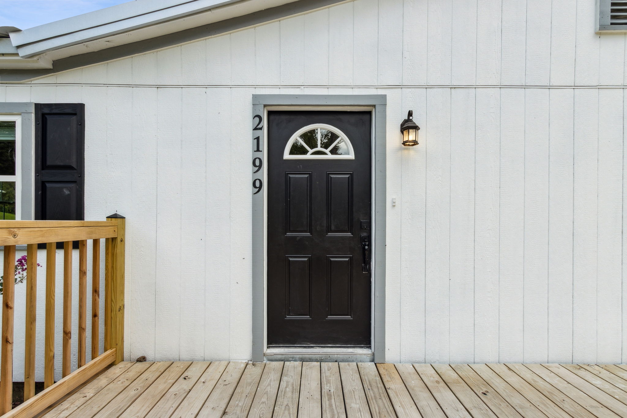 Front Entry Detail