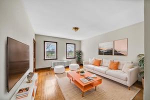 DSC09906 virtually staged.jpeg