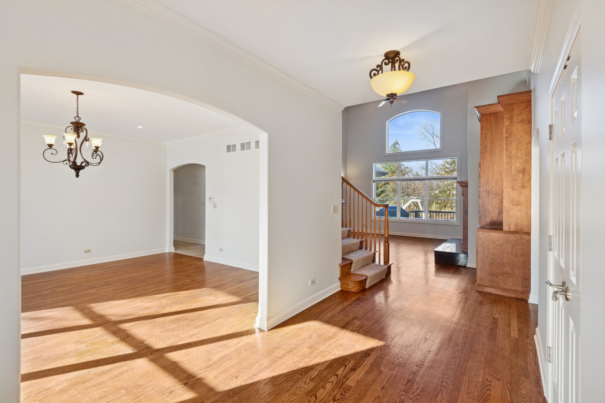 1183 - 21W770 Glen Park Rd_006.jpg