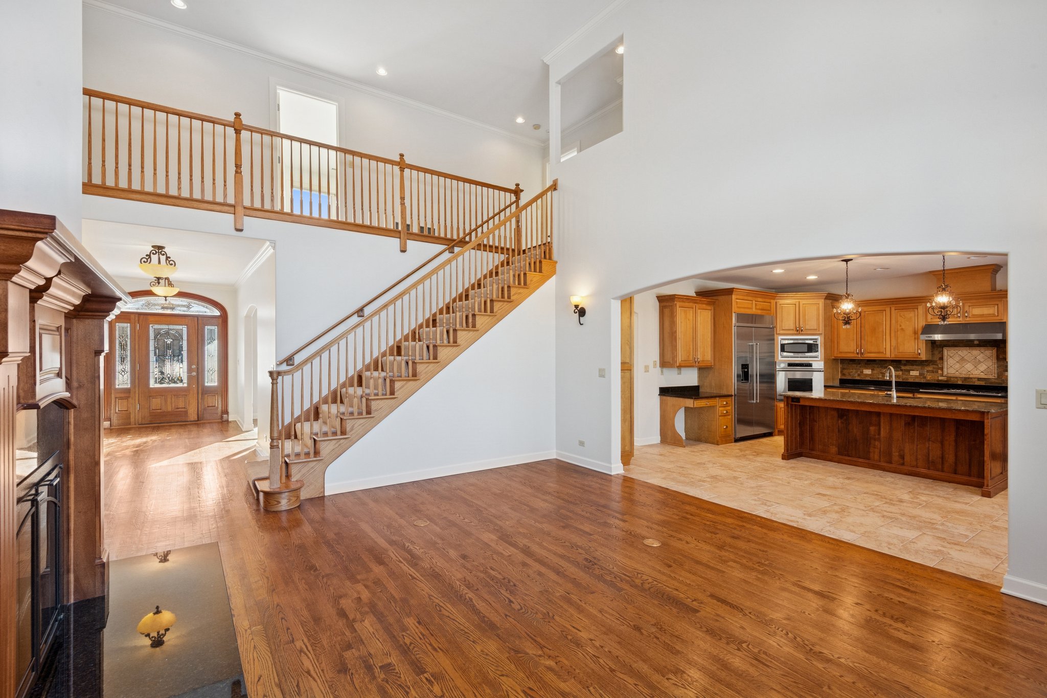 1183 - 21W770 Glen Park Rd_007.jpg