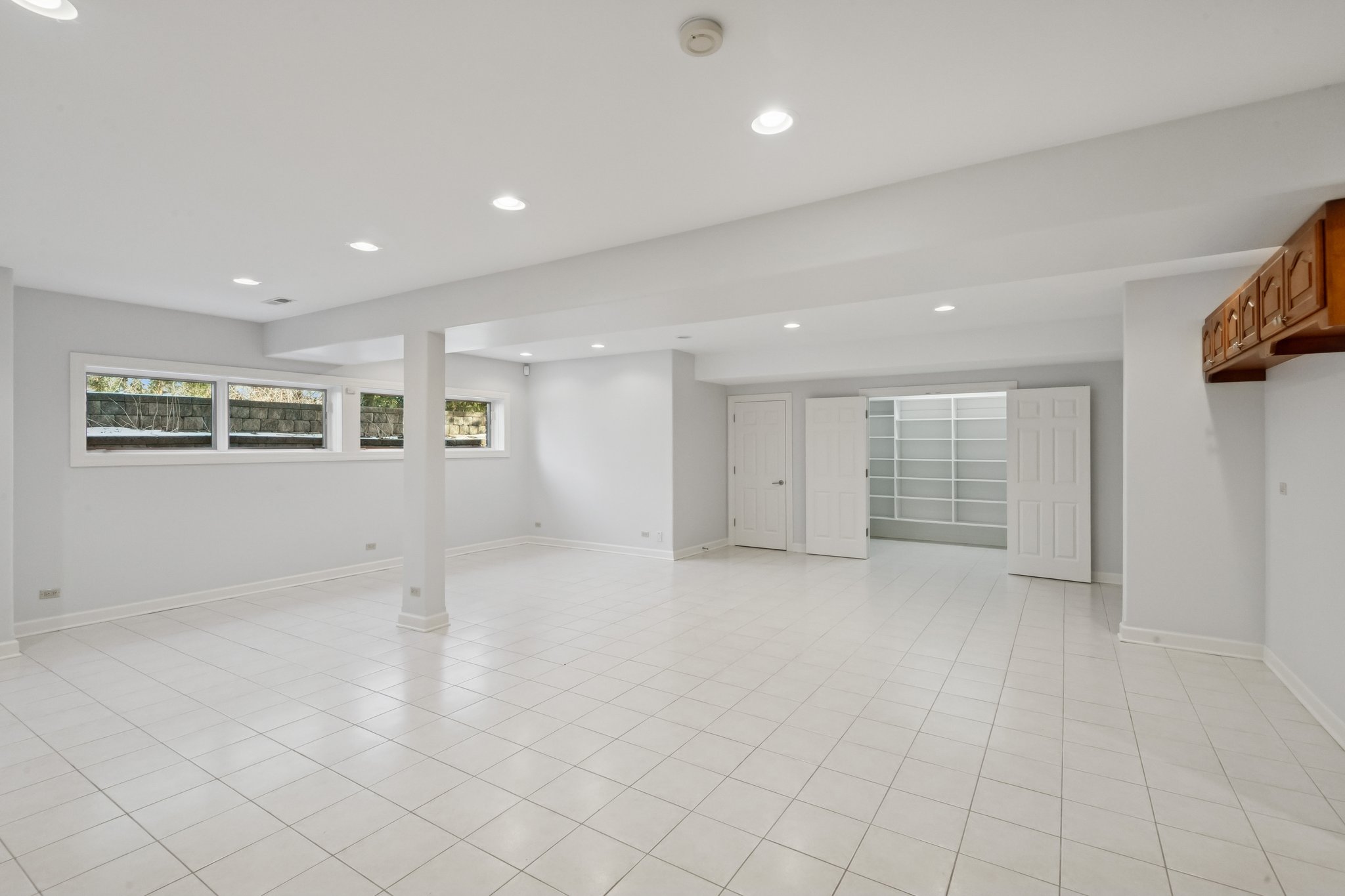 1183 - 21W770 Glen Park Rd_037.jpg