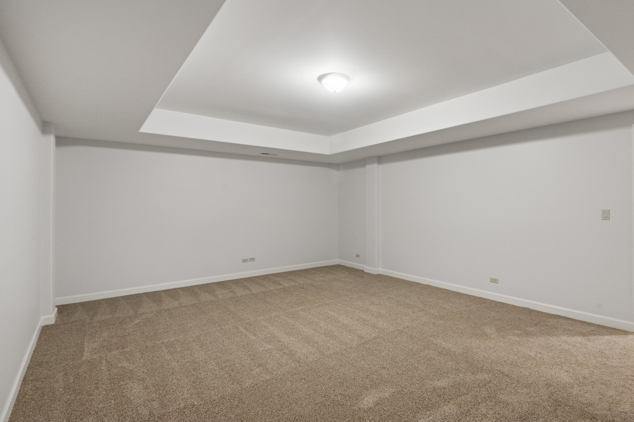 1183 - 21W770 Glen Park Rd_045.jpg