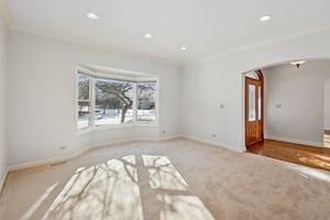 1183 - 21W770 Glen Park Rd_003.jpg