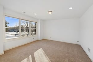 1183 - 21W770 Glen Park Rd_028.jpg