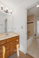 1183 - 21W770 Glen Park Rd_030.jpg