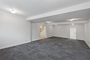 1183 - 21W770 Glen Park Rd_043.jpg