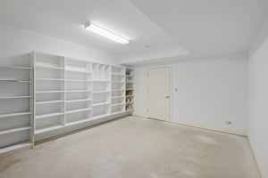 1183 - 21W770 Glen Park Rd_044.jpg