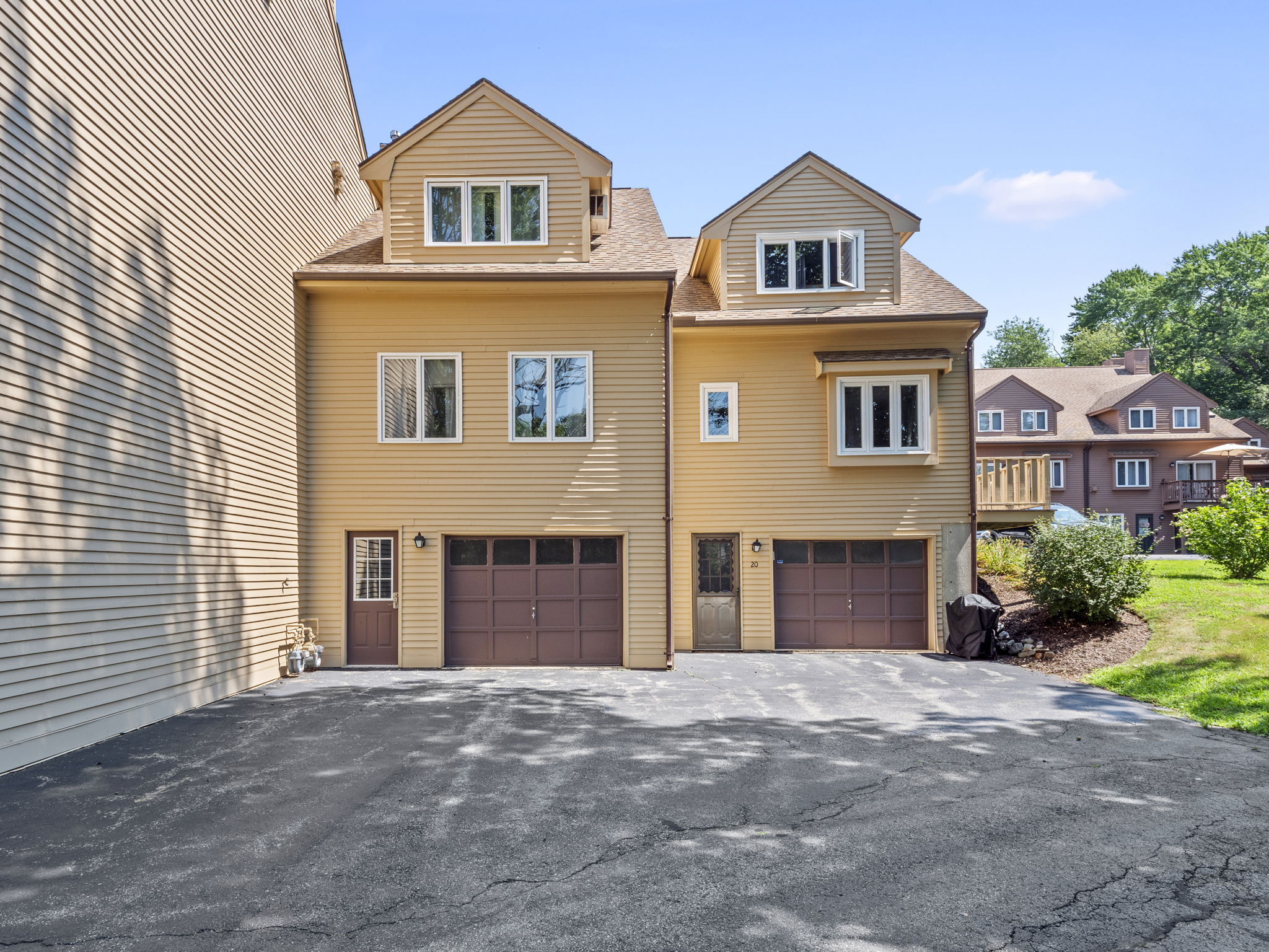 22 Casablanca Ct, Haverhill, MA 35