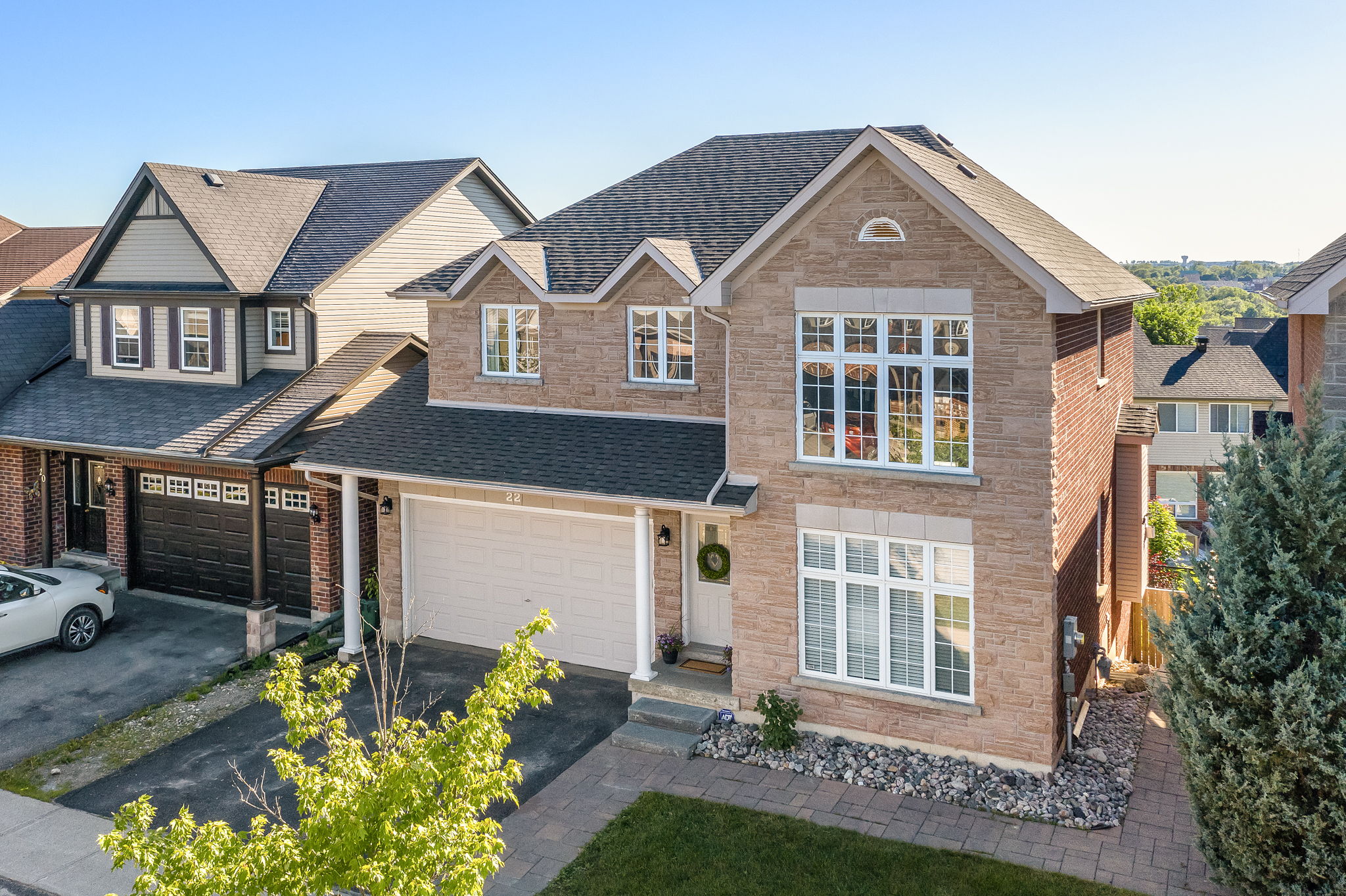  22 Clarke Ave, Orangeville, ON L9W 1J5, US Photo 2