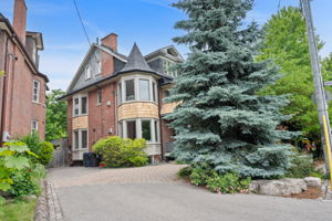 22 Columbine Ave, Toronto ON — real estate photography by Amazing Photo Video