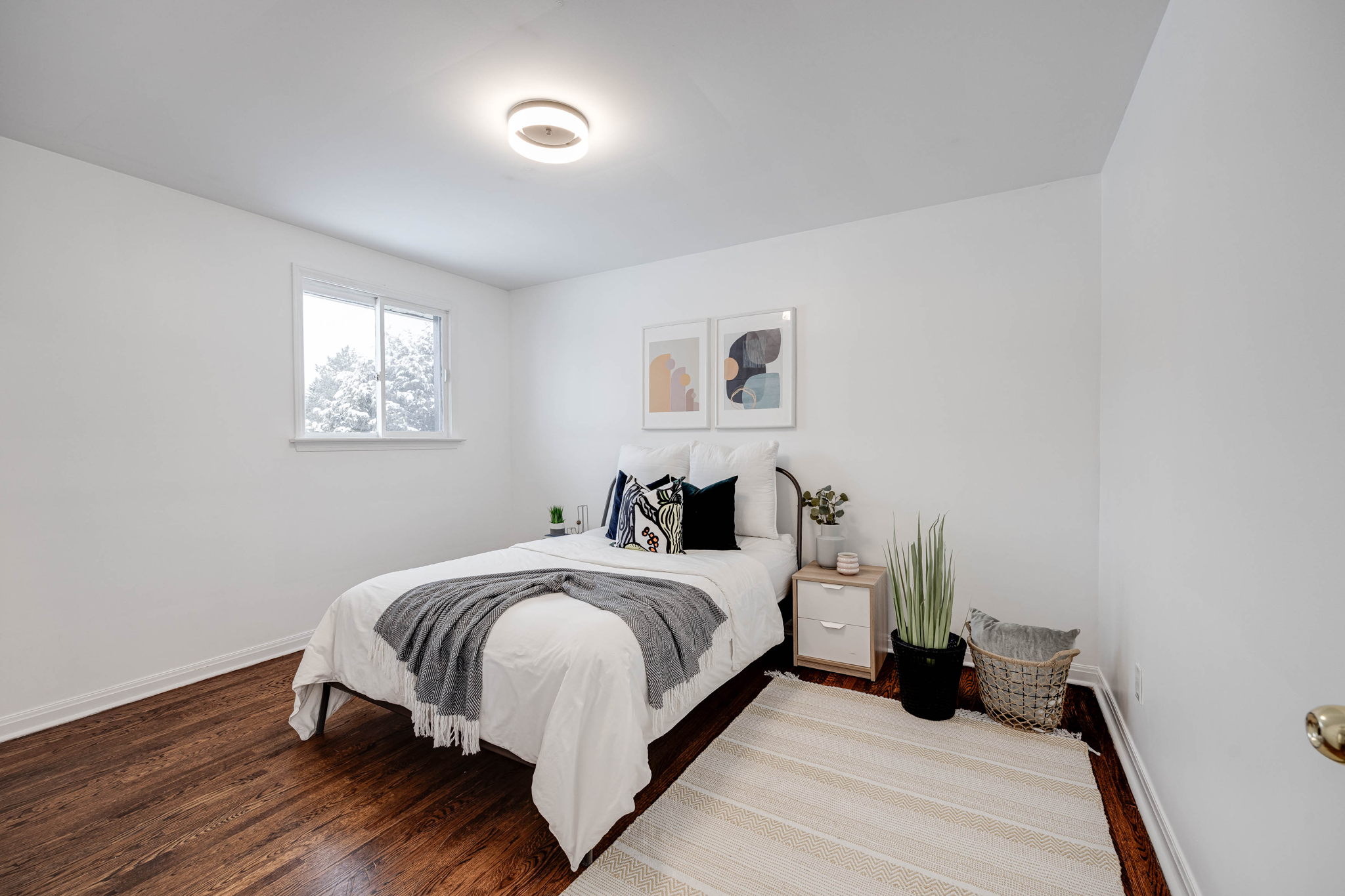 Toronto property showcase — delivered property photograph 30