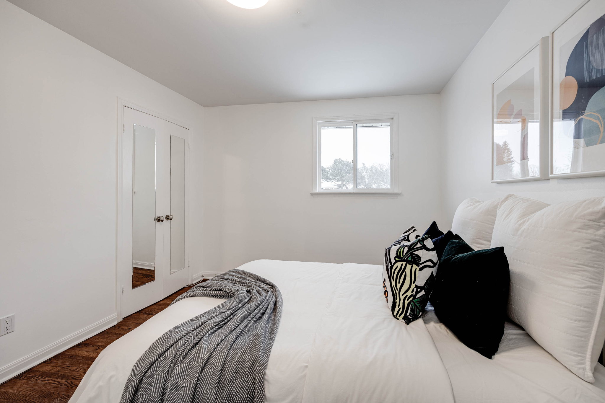 Toronto property showcase — delivered property photograph 31