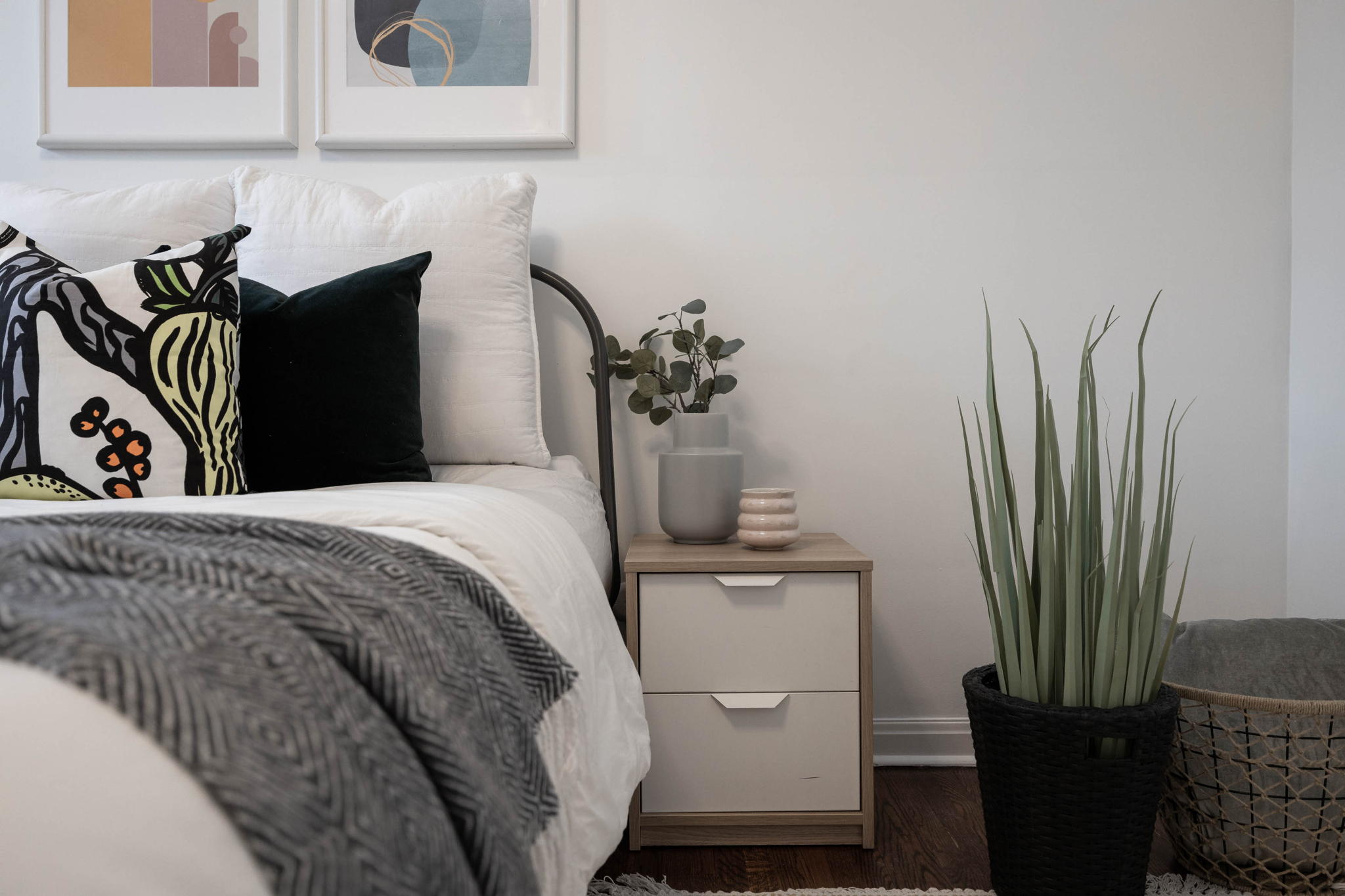 Toronto property showcase — delivered property photograph 76