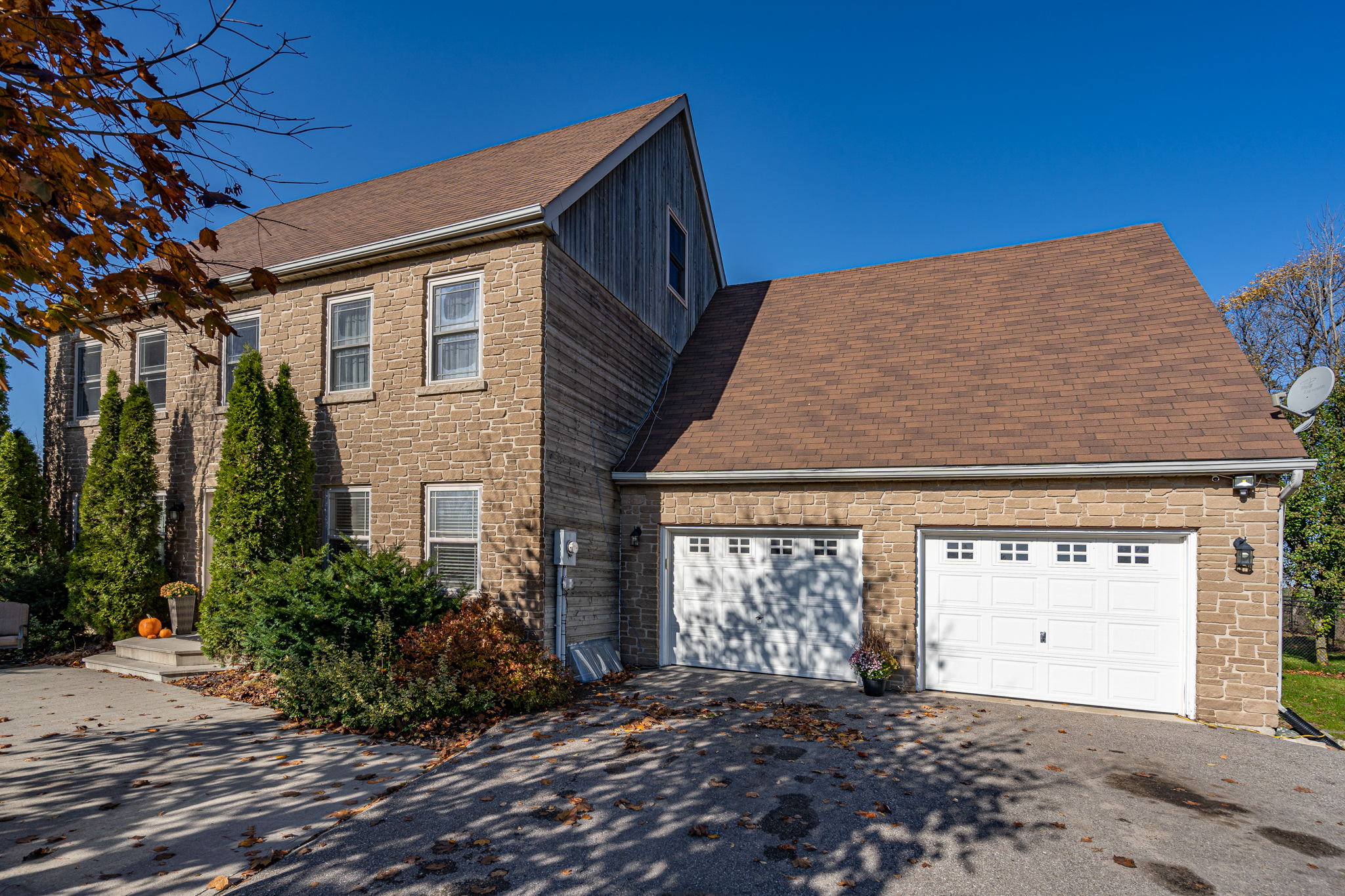  22 Greenwood Crescent, Orangeville, ON L9W, US Photo 3