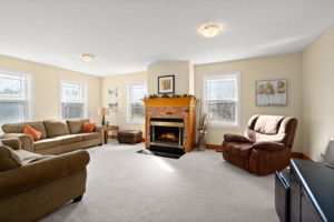  22 Greenwood Crescent, Orangeville, ON L9W, US Photo 13