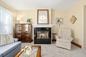  22 Greenwood Crescent, Orangeville, ON L9W, US Photo 6