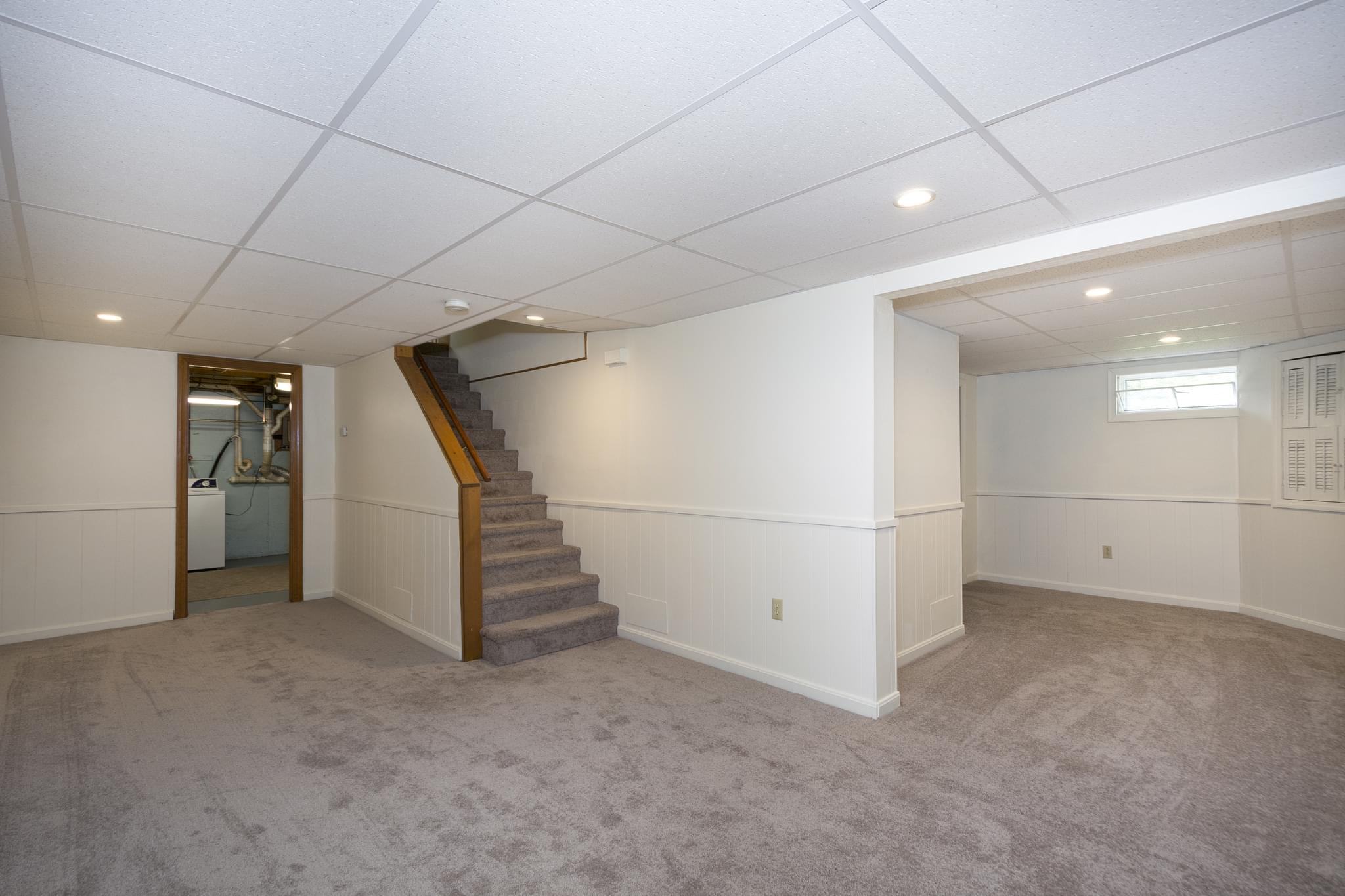 22 Hopkins Drive, Whitman, Whitman, MA 02382 Tom Sheehan Photography