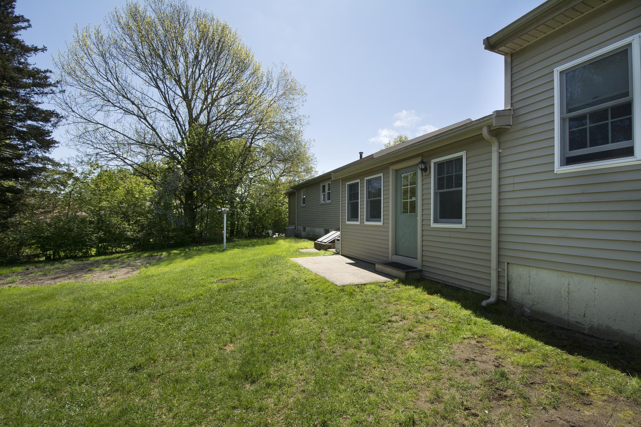 22 Hopkins Drive, Whitman, Whitman, MA 02382 Tom Sheehan Photography