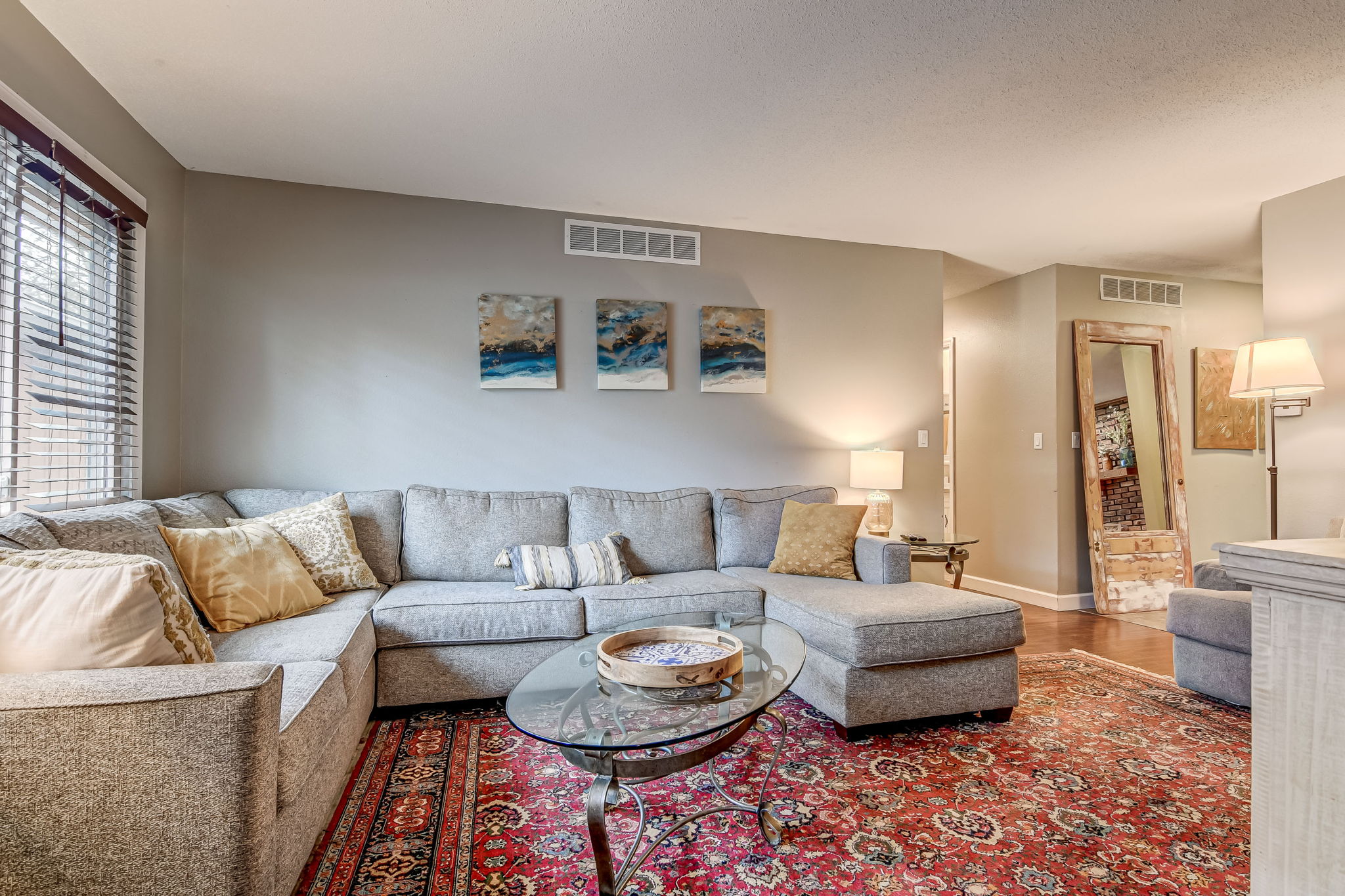 22 Hyde Park, Springfield, IL 62703 Design Eyes Photography