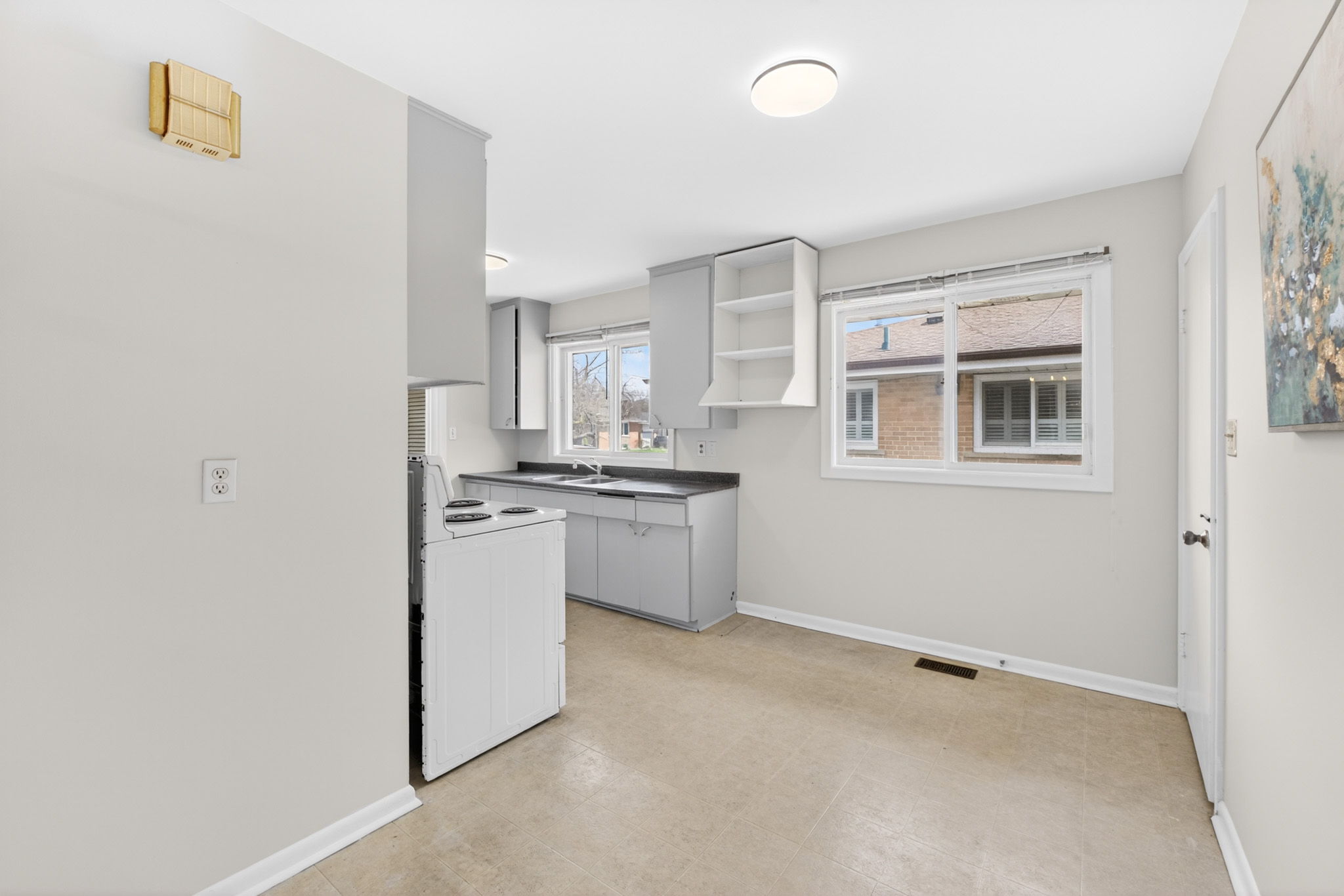 22 Lormar Dr, Etobicoke, ON M9B 4V6, Canada Photo 6